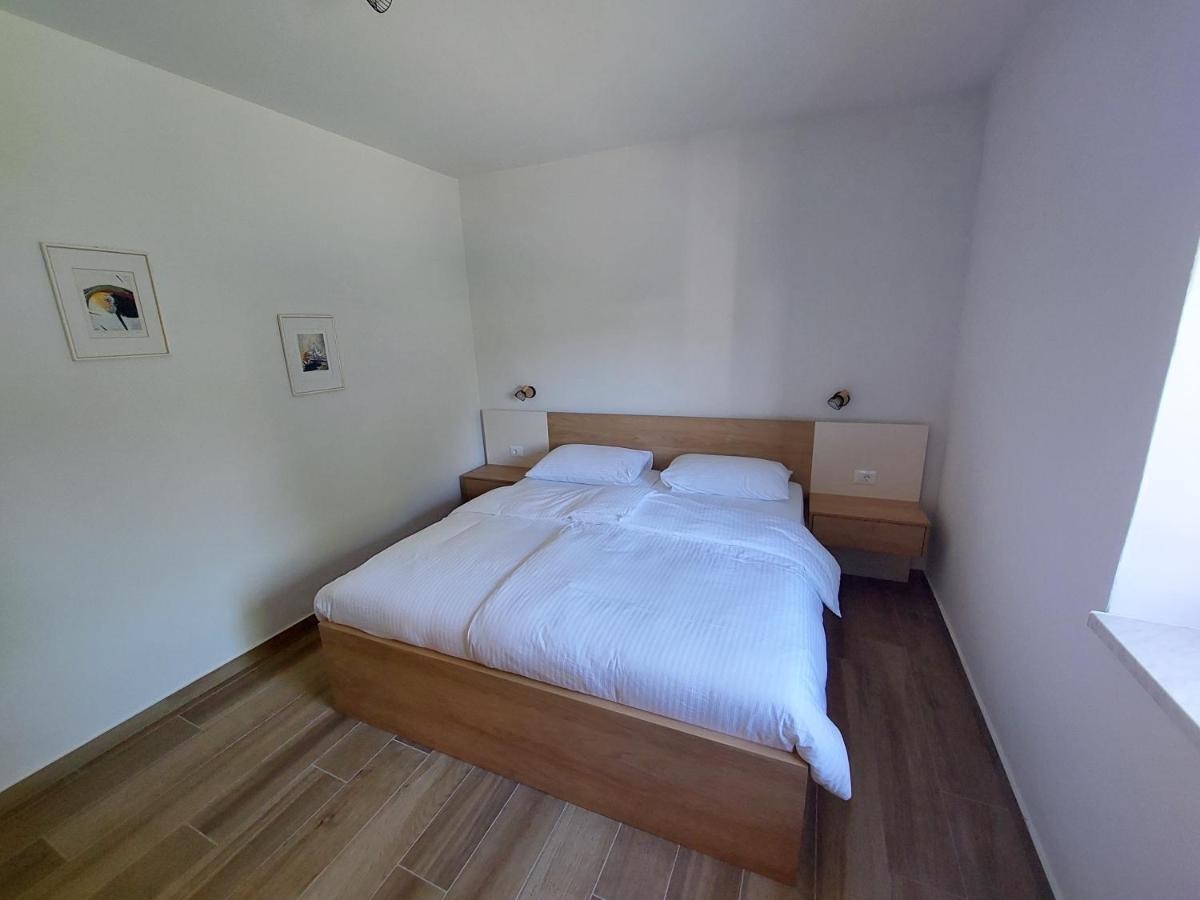 Hotel Gostilna In Pizzeria Pri Brajdi Komen Zewnętrze zdjęcie